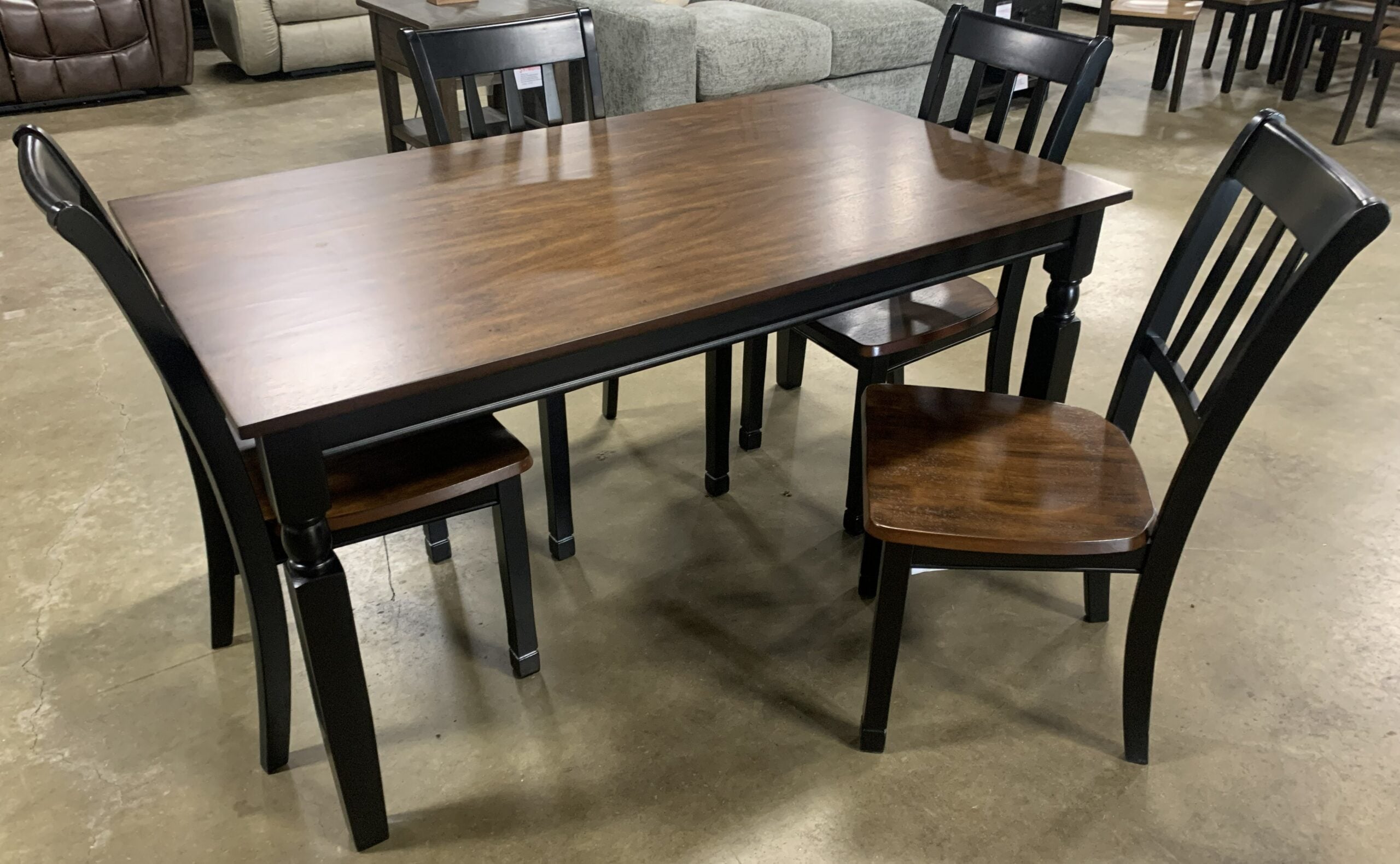 Owingsville Dining Table with 4 Chairs and Bench