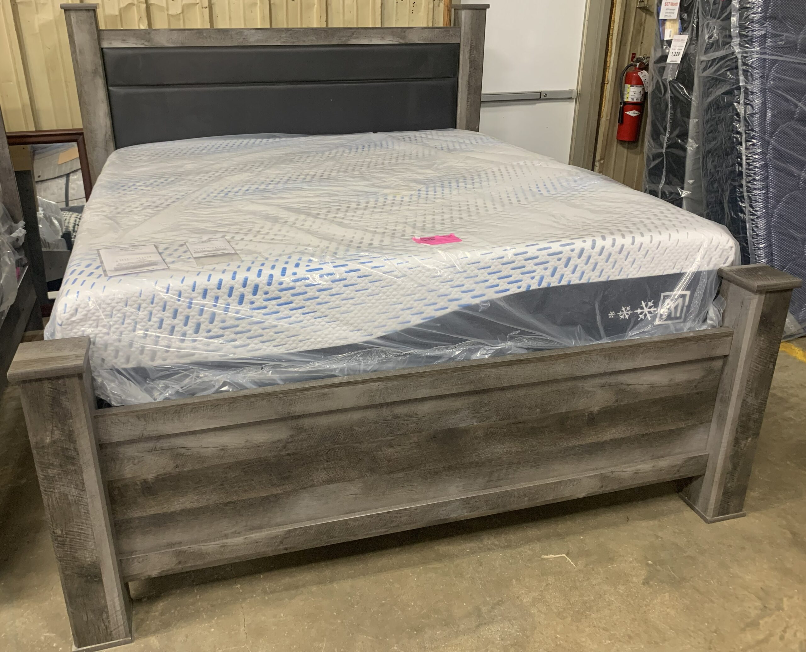 img 8778 Wynnlow King Upholstered Bed - Image 1