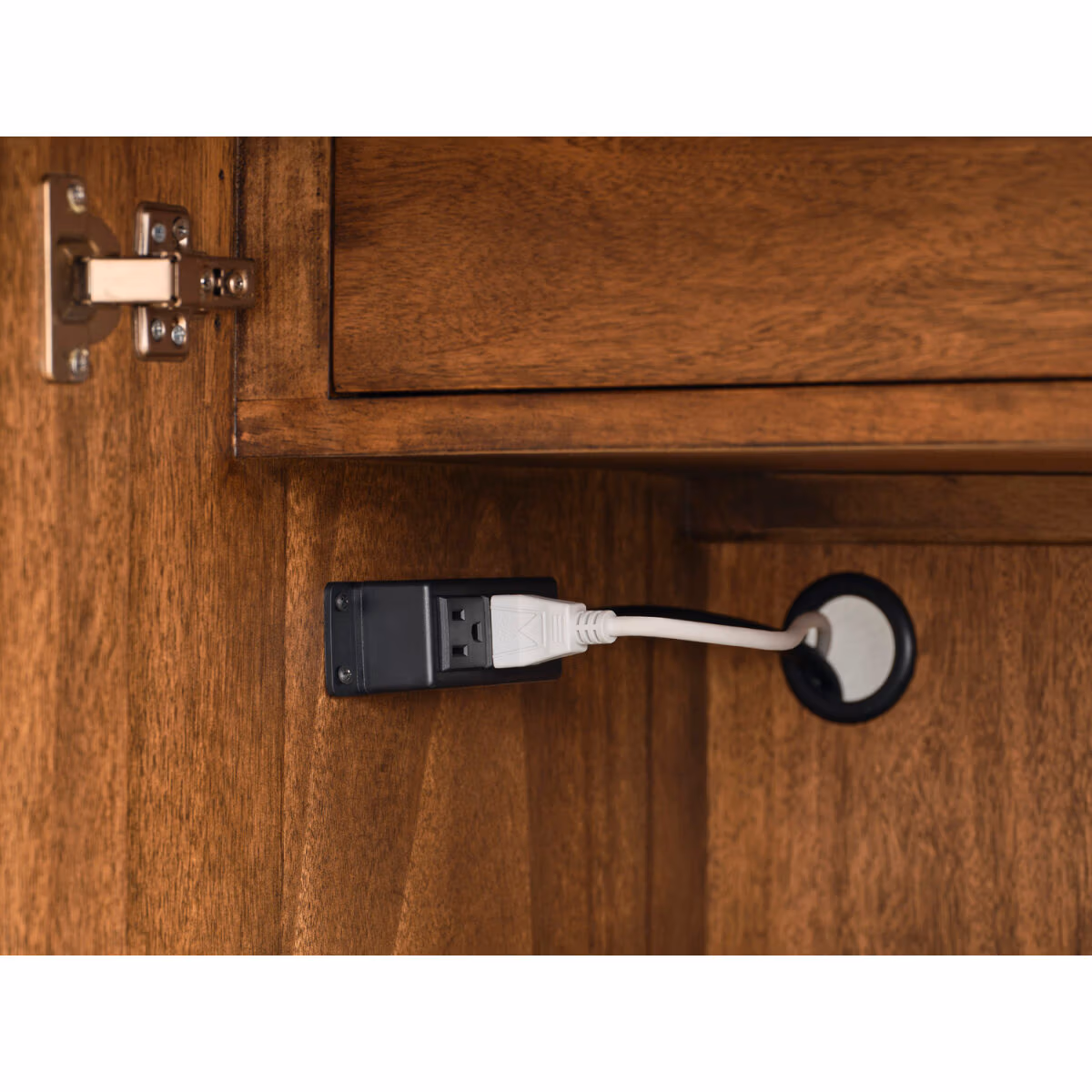 Caden Sideboard I3224-6808 - Image 7