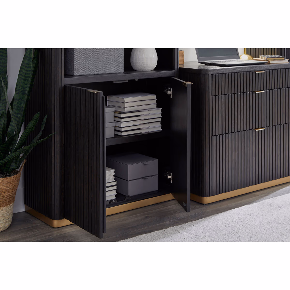 Rylan Door Bookcase I3404-332-DRT - Image 6