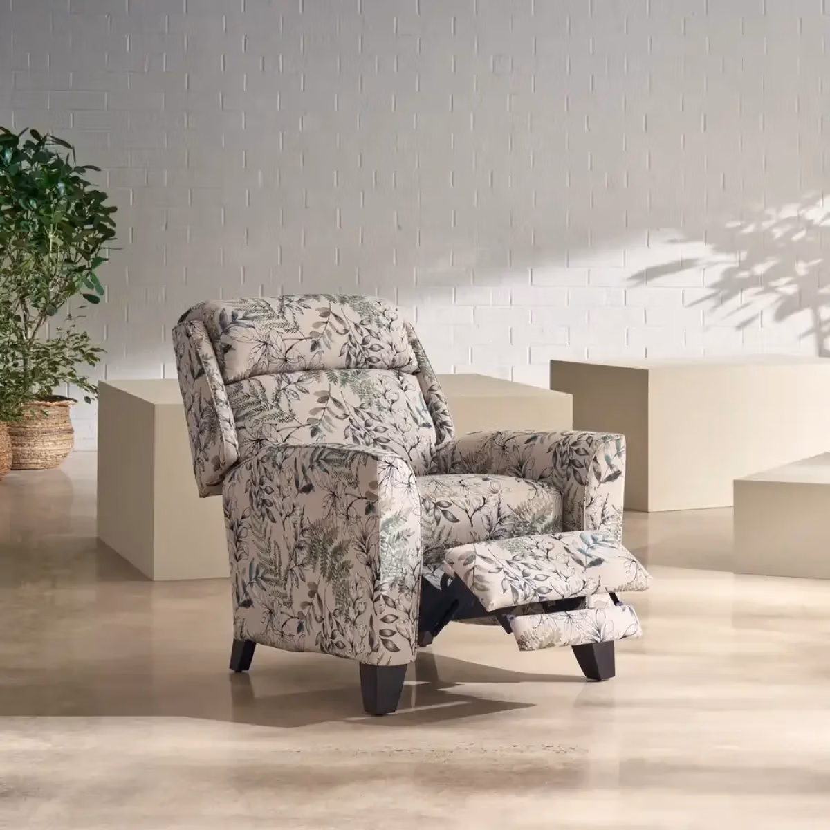 Rheeves High Leg Reclining Chair - 295458 - Image 3