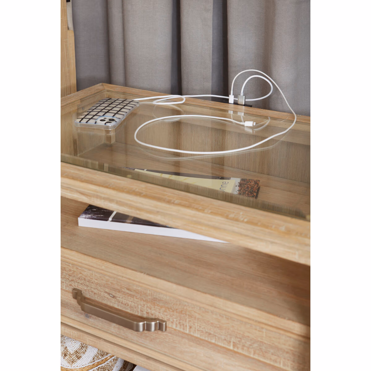 Maddox 1 Drawer Nightstand I644-451 - Image 5