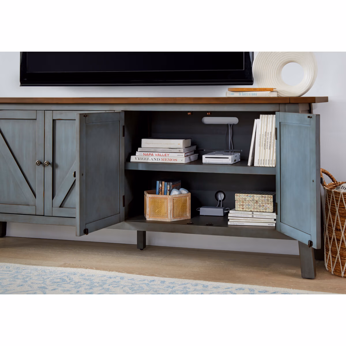 Pinebrook 84" Console - Image 4