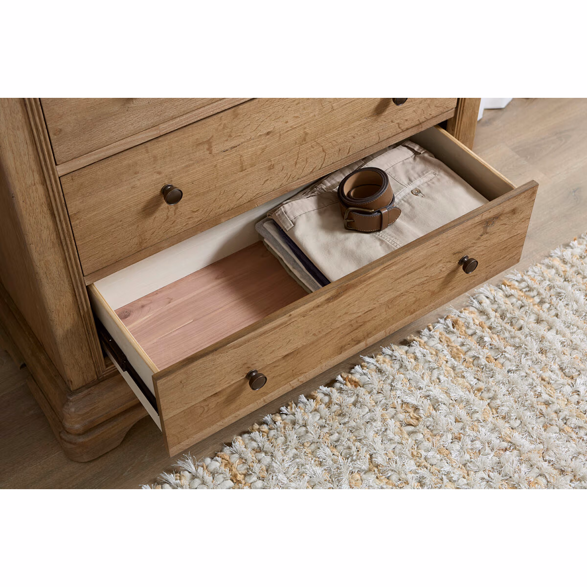 Chateau Philippe Chest I3290-456 - Image 6