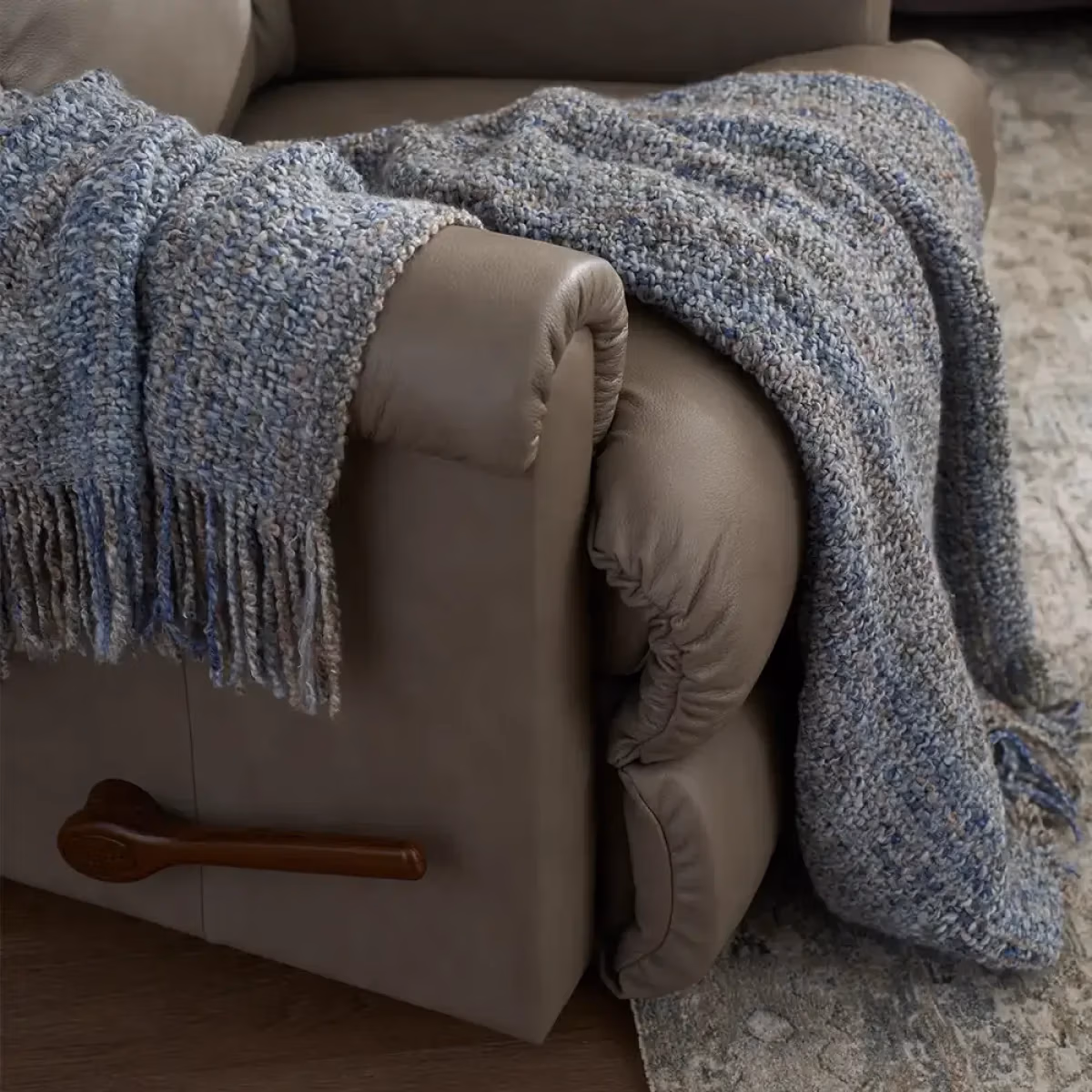 Pinnacle Rocking Recliner - 010512 - Image 6