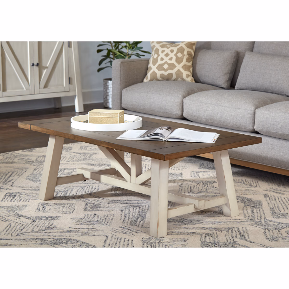 Pinebrook Cocktail Table - Image 3